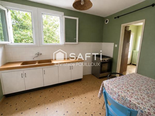 Pavillon de plain pied, 3 chambres, jardin et sous sol
