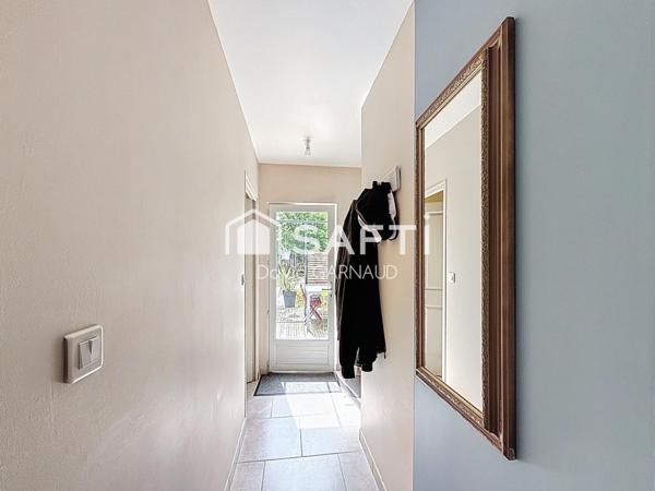 Maison à la campagne avec seconde habitation et un atelier.