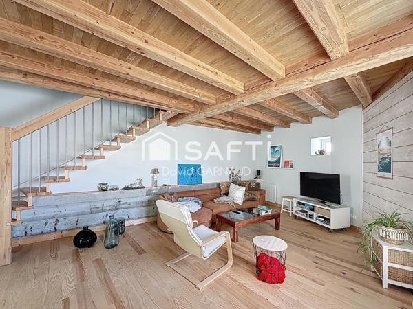 Maison à la campagne avec seconde habitation et un atelier.