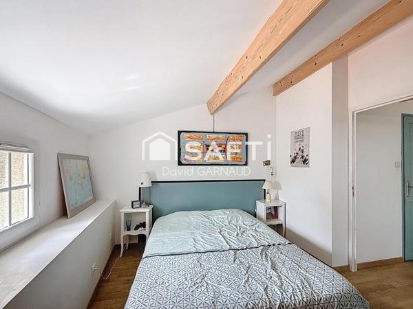 Maison à la campagne avec seconde habitation et un atelier.