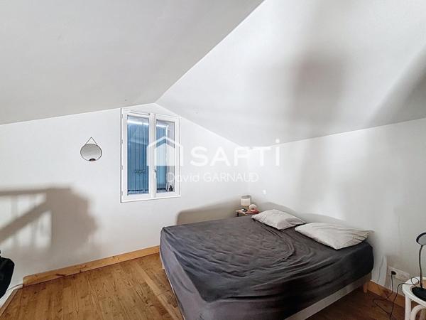 Maison à la campagne avec seconde habitation et un atelier.