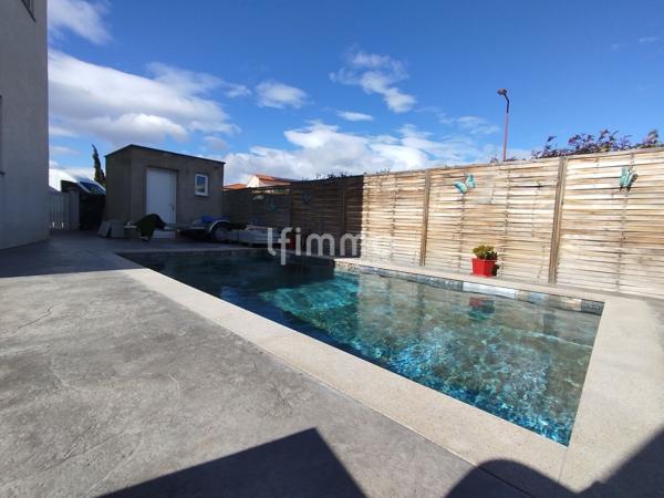 Maison 3 faces - 130 m2 - 5 chambres - Theza