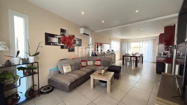 Maison 3 faces - 130 m2 - 5 chambres - Theza