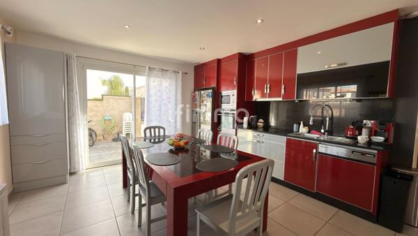 Maison 3 faces - 130 m2 - 5 chambres - Theza