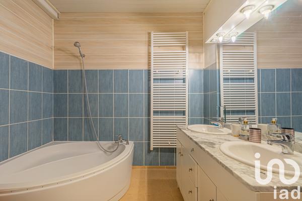 Immeuble à vendre 510 m² Marignier