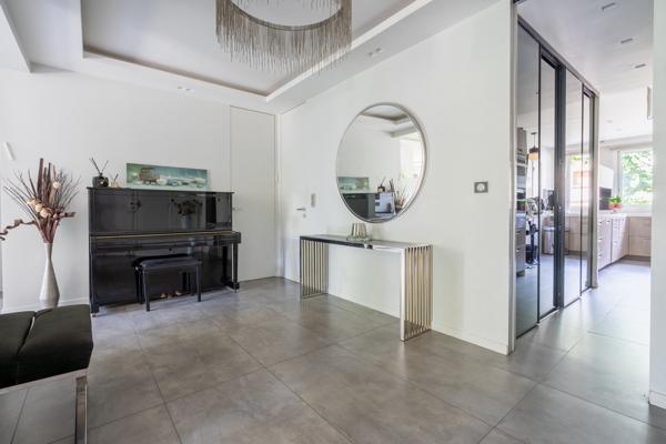 Appartement 5 pièces - 134 m² Exclusivité efficity