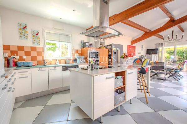 Royan villa d’architecte avec studio indépendant et aperçu mer