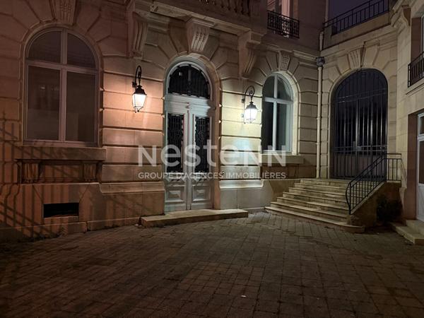 RARE À LA VENTE - APPARTEMENT - TERRASSE - PARKING