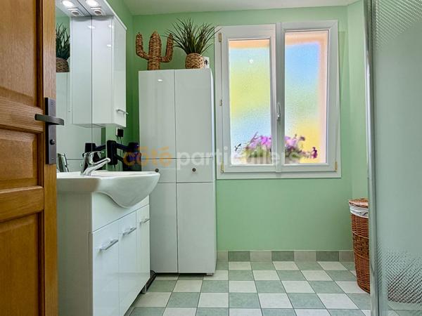 Vente
                Maison143 m² - 6 Pièces -
                    CARENTAN LES MARAIS (50500)