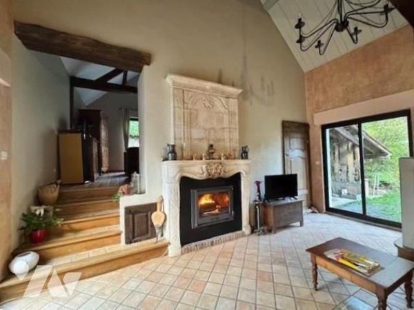 MAISON STYLE LONGERE