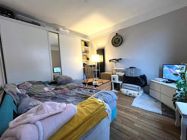 F1 meublé avec grande terrasse à louer en hyper centre