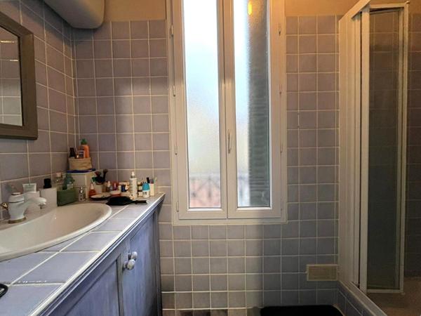 F1 meublé avec grande terrasse à louer en hyper centre