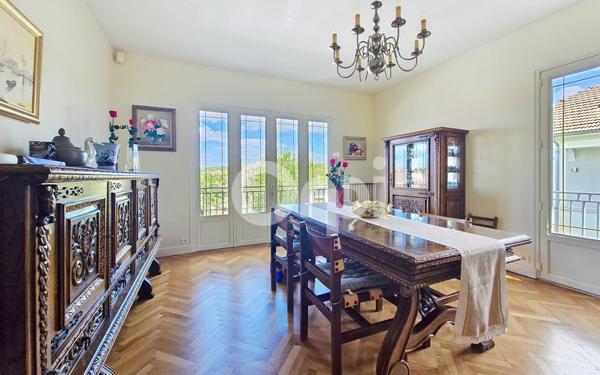 Maison à vendre    4 pièces •  Le Palais-sur-Vienne