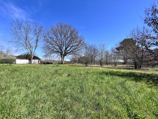 Terrain à vendre à Monsempron-Libos (47500) - Lot-et-Garonne