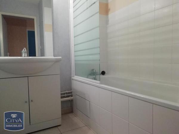 Appartement à louer 3 pièces 66.33m² Flers (61100)
