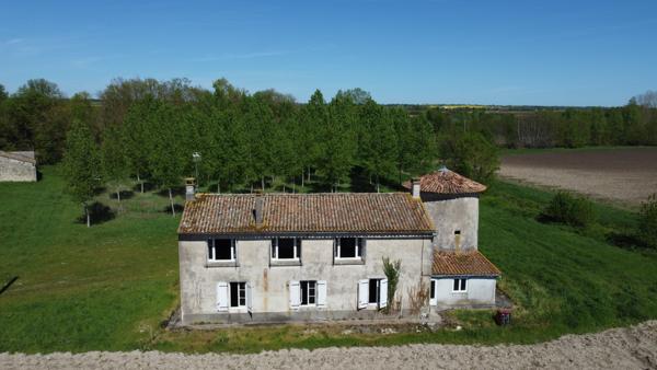 Maison à vendre à Chef-Boutonne (79110) - Deux-Sèvres