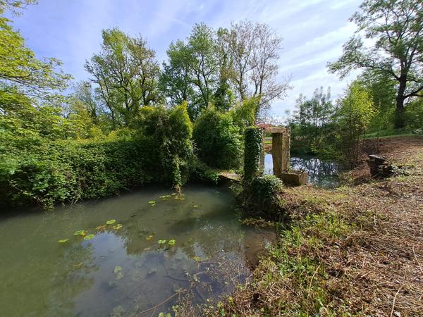 Maison à vendre à Chef-Boutonne (79110) - Deux-Sèvres