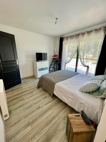 Longère pleine de charme entièrement rénovée.