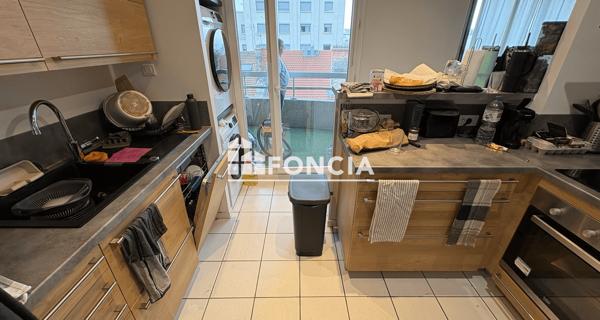 Location Appartement 2 pièces 49 m² - Villeurbanne 69100