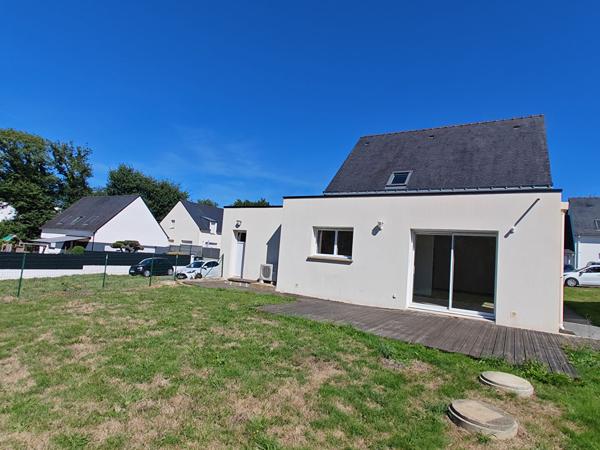 Maison Elven 4 pièce(s) 102 m2 , Elven