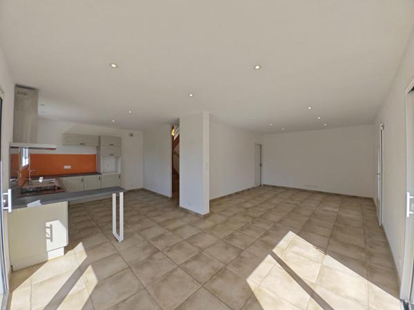 Maison Elven 4 pièce(s) 102 m2 , Elven