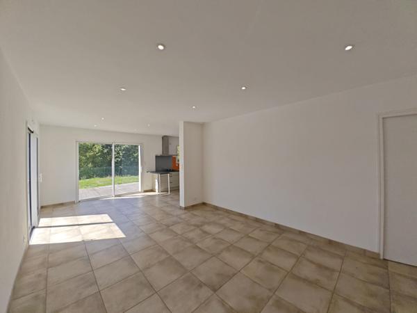 Maison Elven 4 pièce(s) 102 m2 , Elven