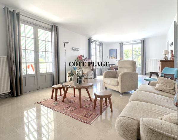 Saint-Palais-sur-Mer (17420) SAINT PALAIS / MER proche plage villa avec terrain boisé de 4.400m2 - AU PRIX DE VENTE DE 1.155.000 € HAI