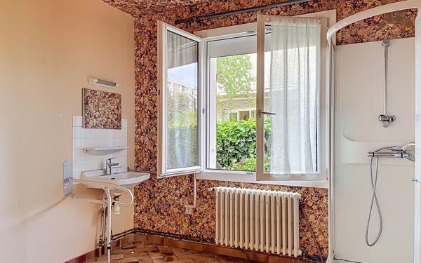 Maison à vendre    7 pièces •  Valence