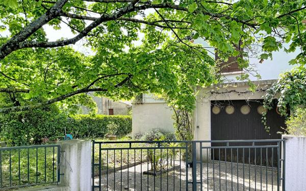 Maison à vendre    7 pièces •  Valence