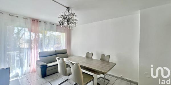 Appartement 6 pièces de 95 m² à Saint-Nazaire (30200)