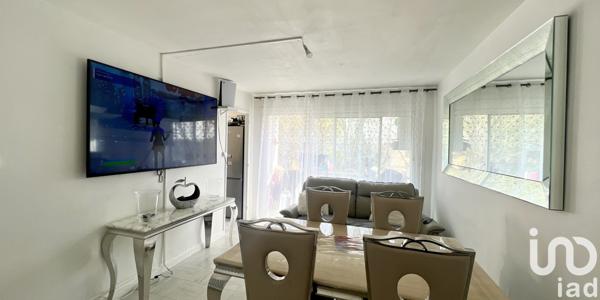 Appartement 6 pièces de 95 m² à Saint-Nazaire (30200)