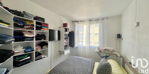 Appartement 6 pièces de 95 m² à Saint-Nazaire (30200)
