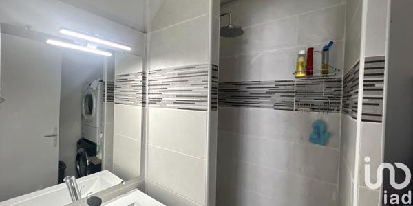 Appartement 6 pièces de 95 m² à Saint-Nazaire (30200)