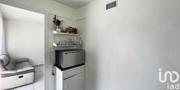 Appartement 6 pièces de 95 m² à Saint-Nazaire (30200)