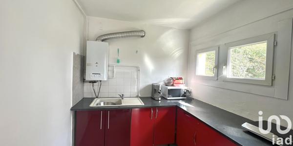 Appartement 6 pièces de 95 m² à Saint-Nazaire (30200)