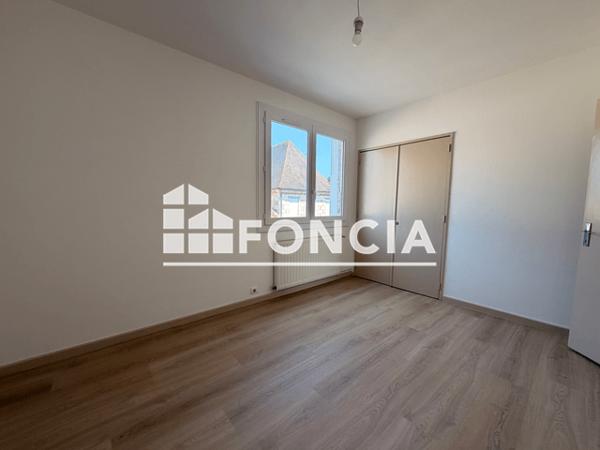 Location Appartement 4 pièces 80 m² - 88, RUE VALETTE Bergerac 24100