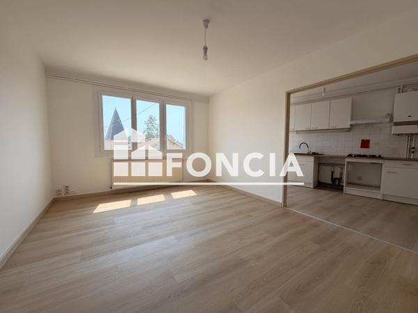 Location Appartement 4 pièces 80 m² - 88, RUE VALETTE Bergerac 24100