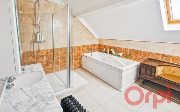 Maison à vendre    7 pièces •  Sancoins