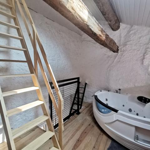 Maison Lezignan Corbieres 10 pièce(s) 178 m2