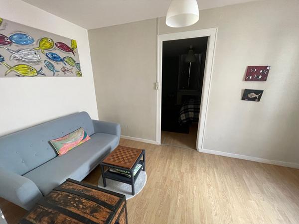 Ensemble immobilier ? Deux maisons, dépendances et jardin