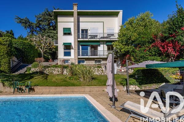 Maison à vendre 7 pièces 234 m² Aubagne