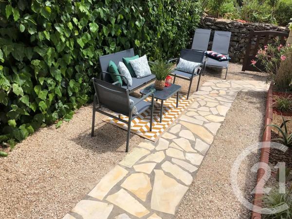 Maison à vendre  1 pièce - 22,63 m 2   BANDOL  - 83
