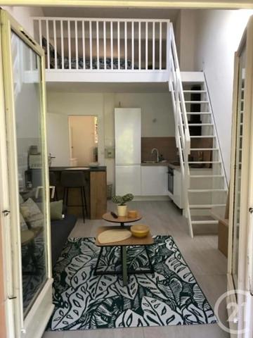 Maison à vendre  1 pièce - 22,63 m 2   BANDOL  - 83
