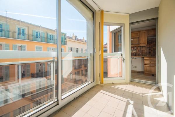 Appartement F3 à vendre  3 pièces - 72,39 m 2   NICE  - 06