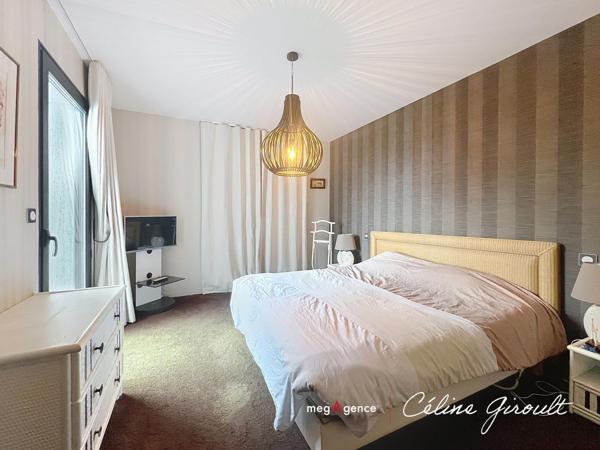 Maison à LE VAL-SAINT-PERE, 50300 - 7 pièces 240m²