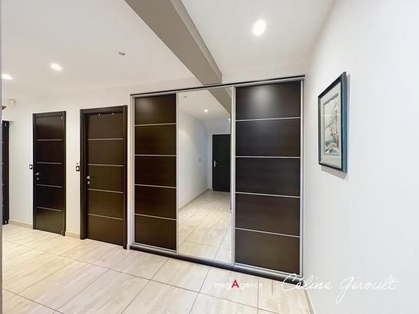 Maison à LE VAL-SAINT-PERE, 50300 - 7 pièces 240m²