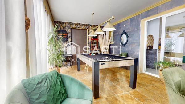 Grande maison avec dépendances et piscine!