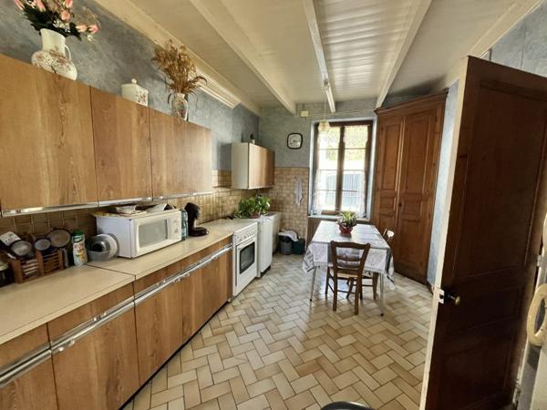 Maison à vendre |  Blanzac-Porcheresse |  5 pièces | 105 m²