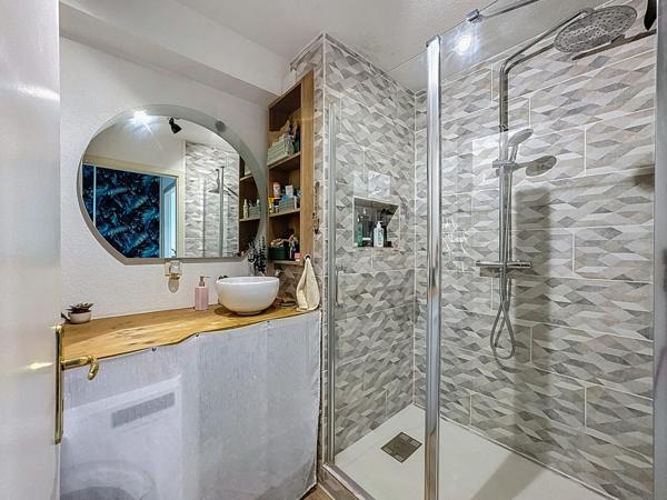 STRASBOURG OUEST - 2P avec balcon et garage