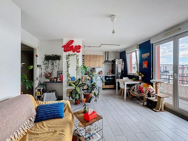 STRASBOURG OUEST - 2P avec balcon et garage